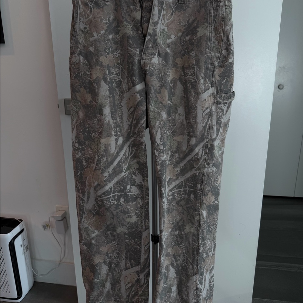 Abercrombie & Fitch Camouflage Cargo Pants